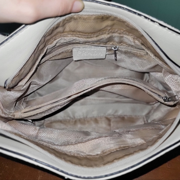 Prada White Leather Bag - Picture 5 of 5
